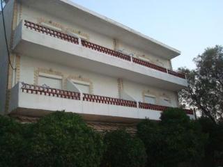 Otel Tzitzifies