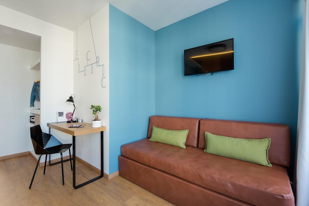 Hotel Colors Urban 4*