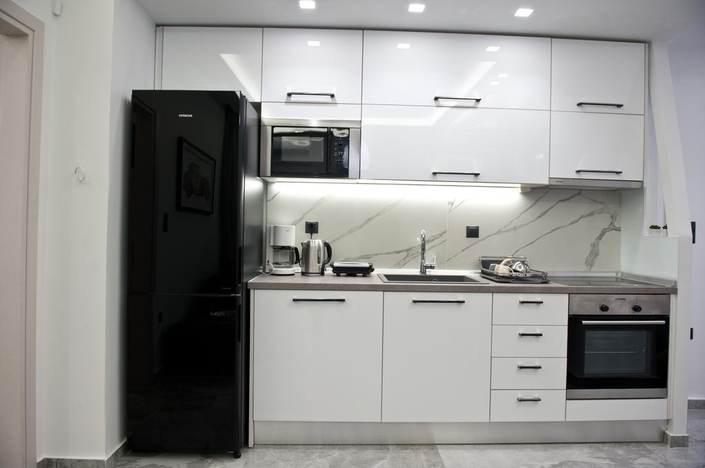 Iris Apartment