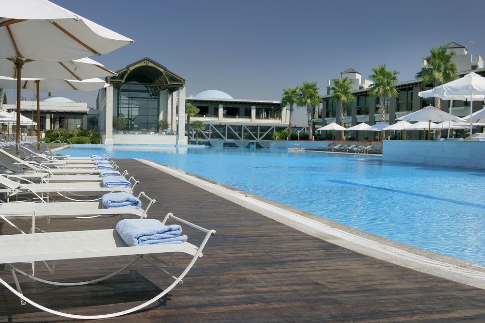 Nikopolis Hotel 5*