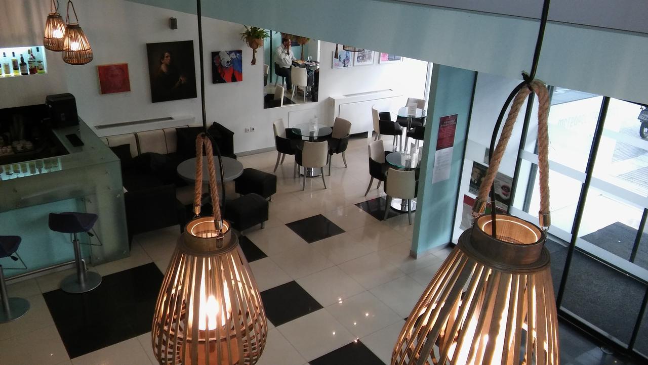 Metropolitan Hotel 4*