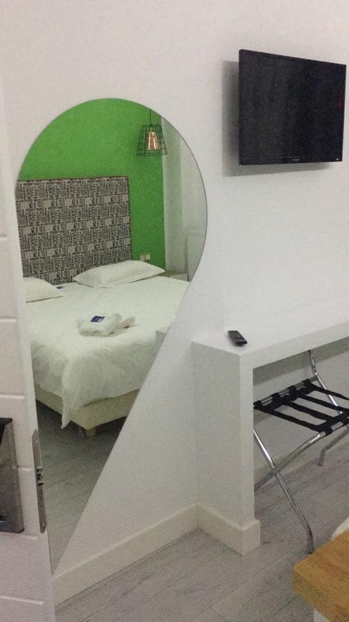 Apartment White Bottle Superior Thessaloniki