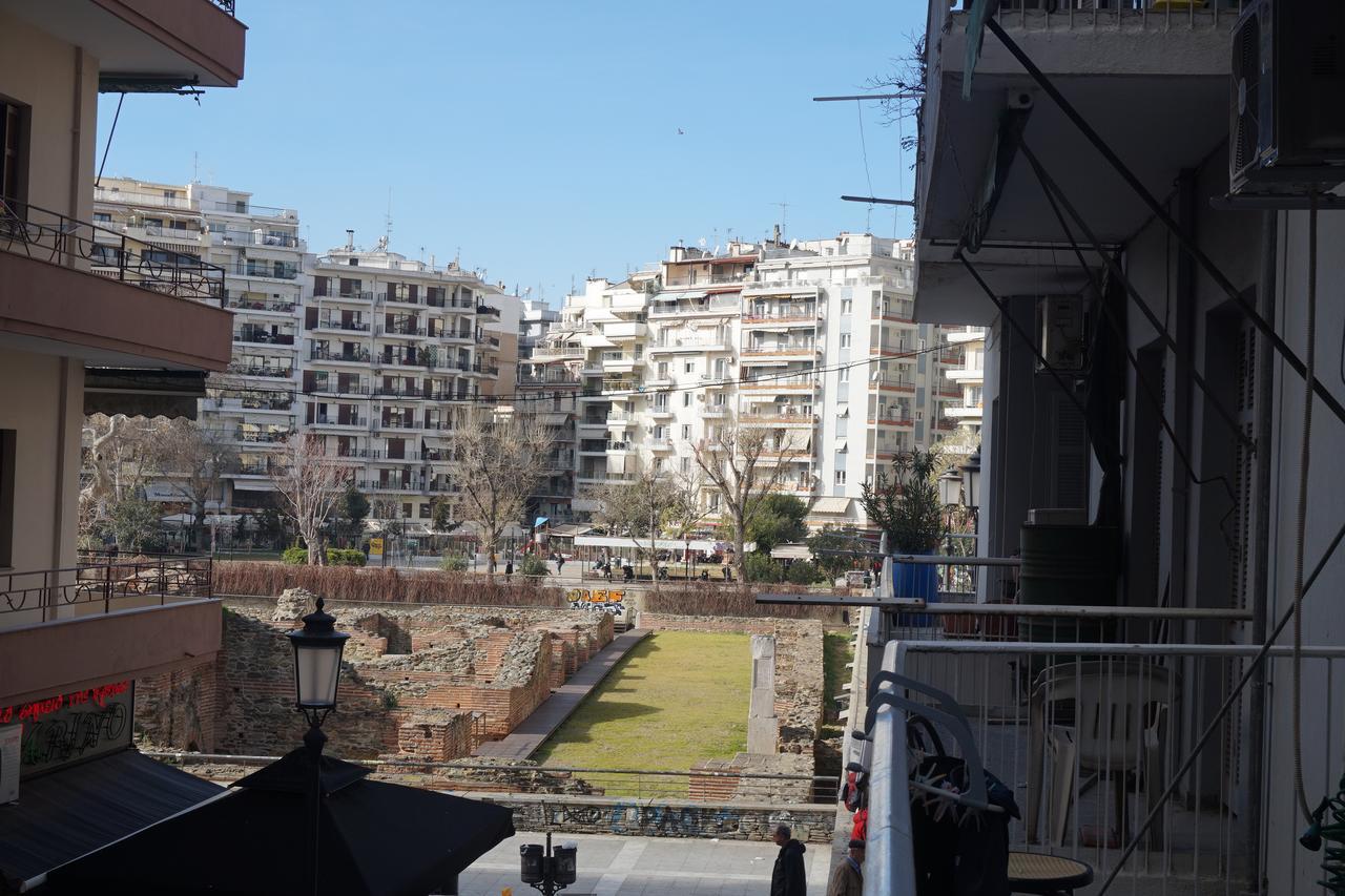 Navarino Square *