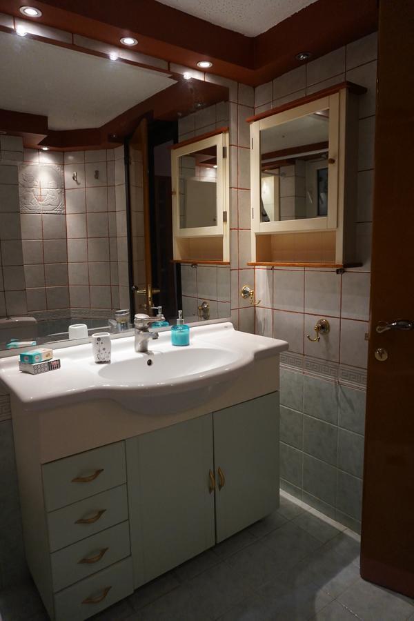 Navarino Square Apartment