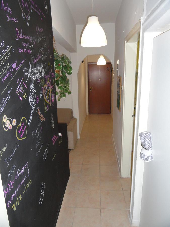 Midtown Apartment *