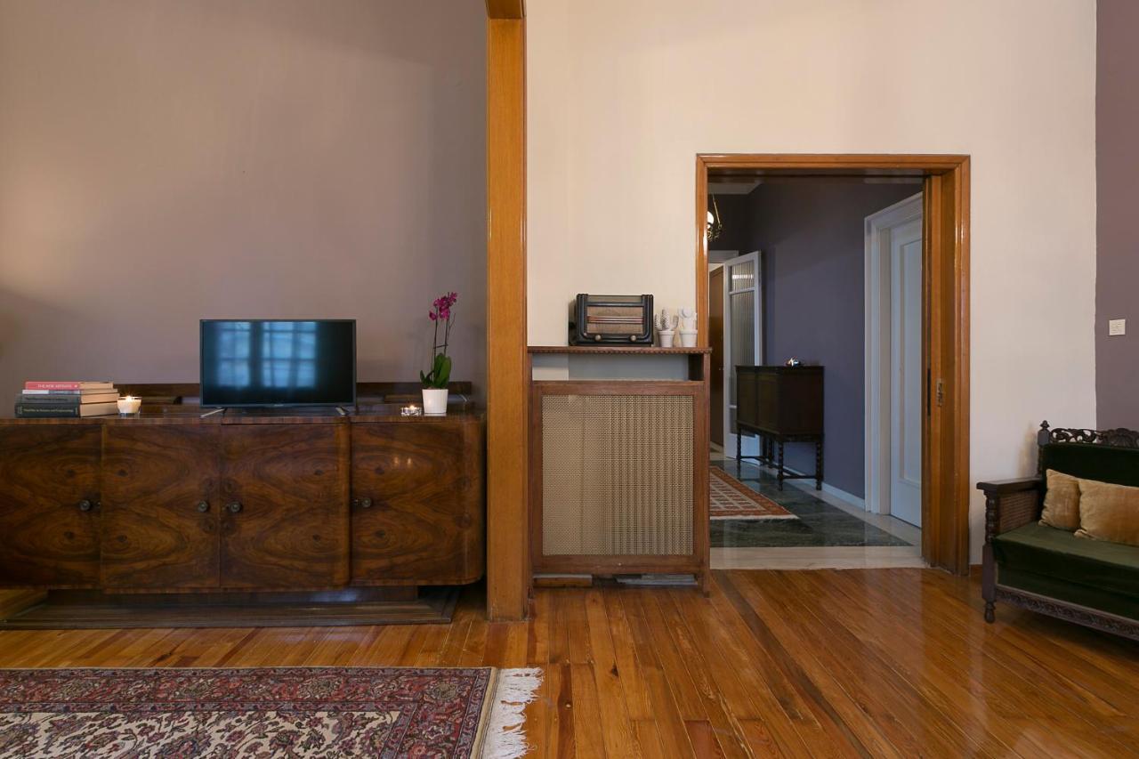 Authentic Retro Flat In Center #feelslikehome *