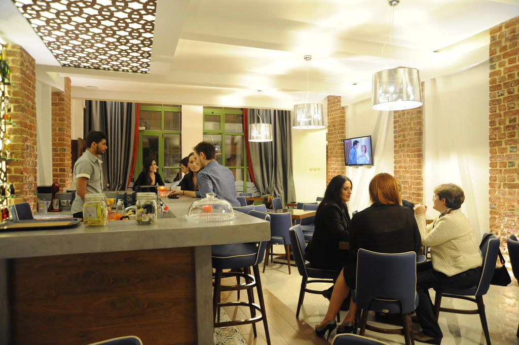 Hotel Augustos 3*