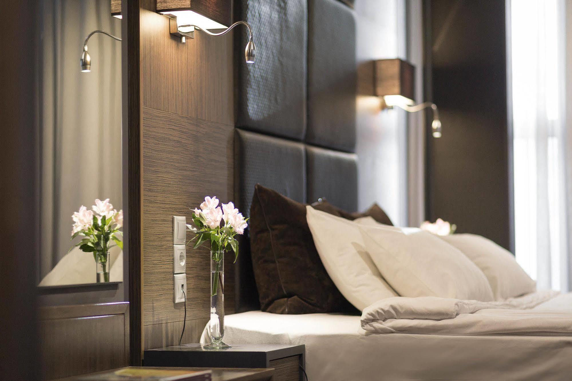 Diamond Suites, Philian And Apartment *
