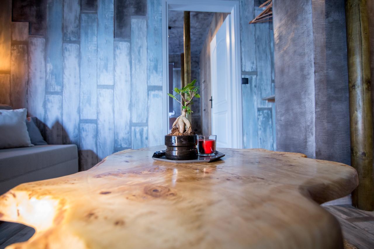 Thesseasyliving Apartment