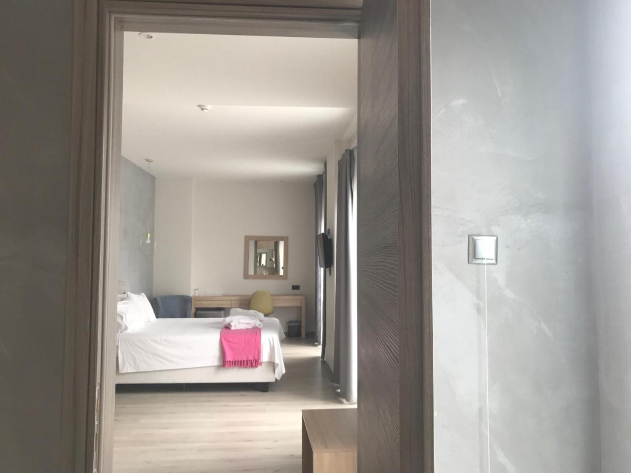Hotel Superior One Boutique 4*