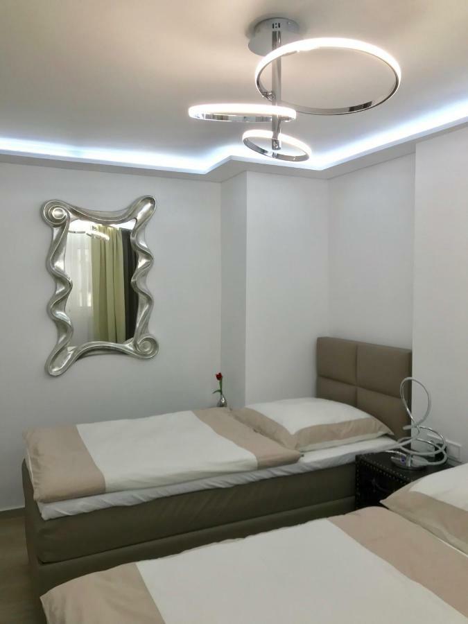 Apartment Laura Lifestyle And White Tower