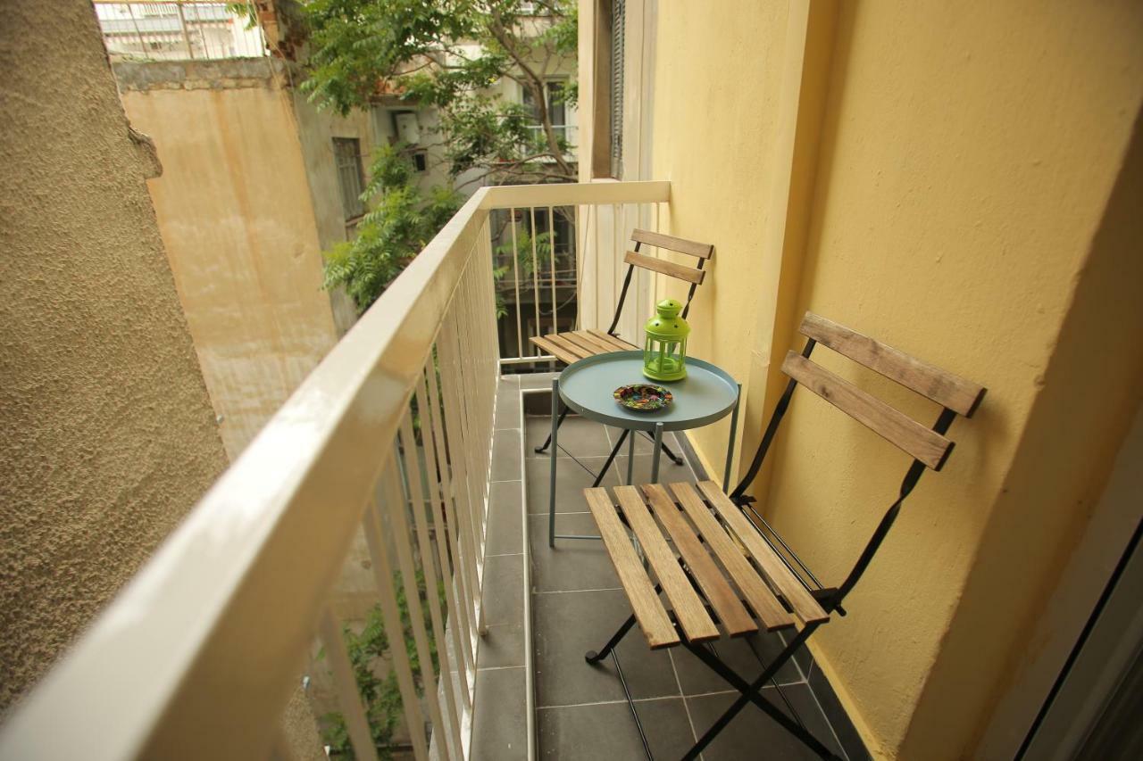 Flat Apartment *