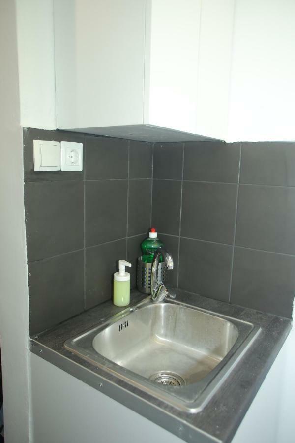 Flat Apartment *