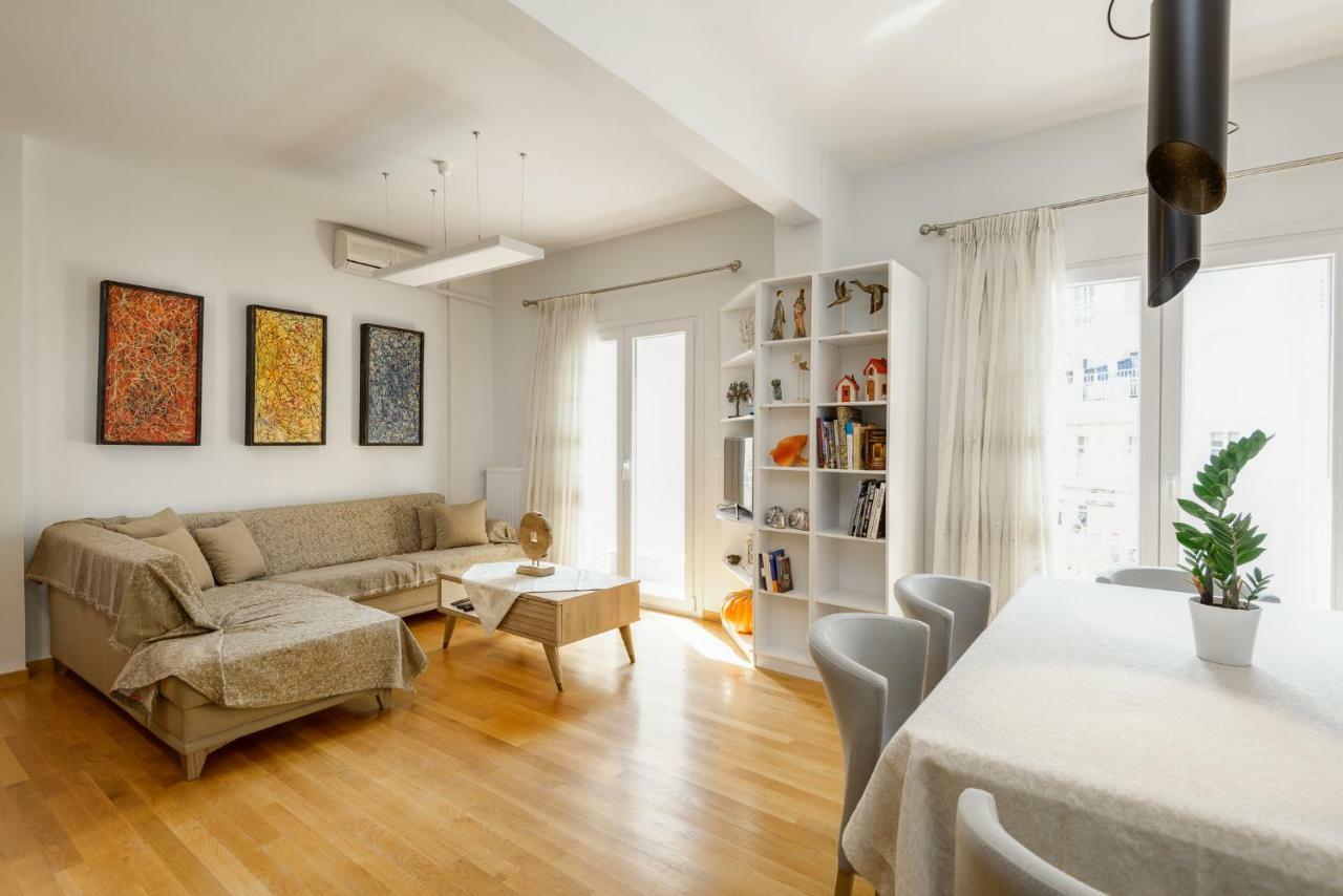 Brand-new Modern Flat In Heart Of Apartment