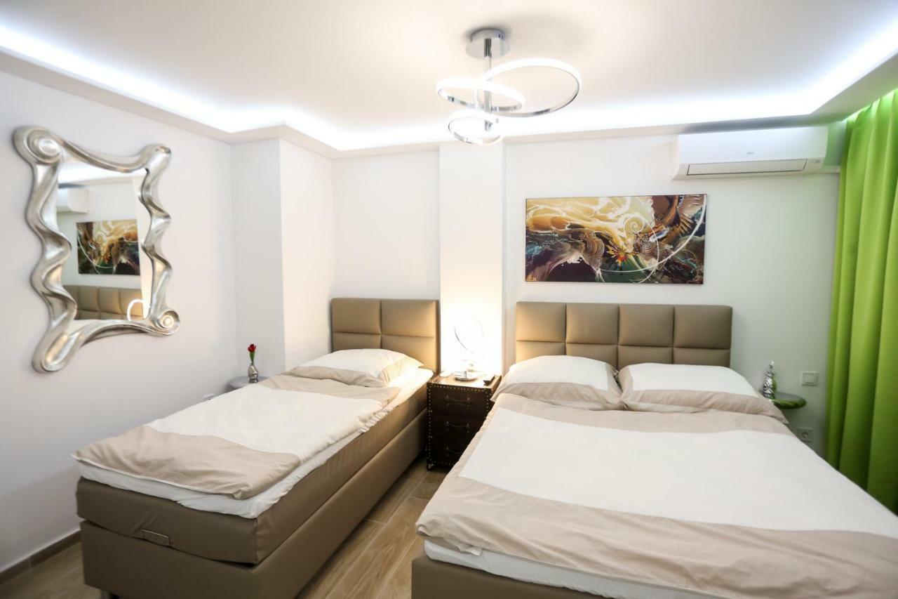 Laura Lifestyle And White Tower Apartment