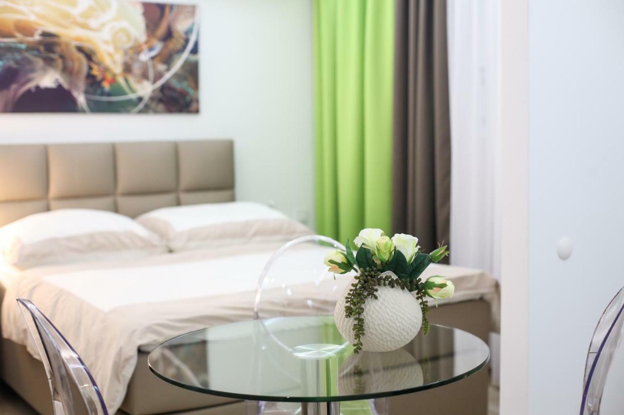 Apartment Laura Lifestyle And White Tower *