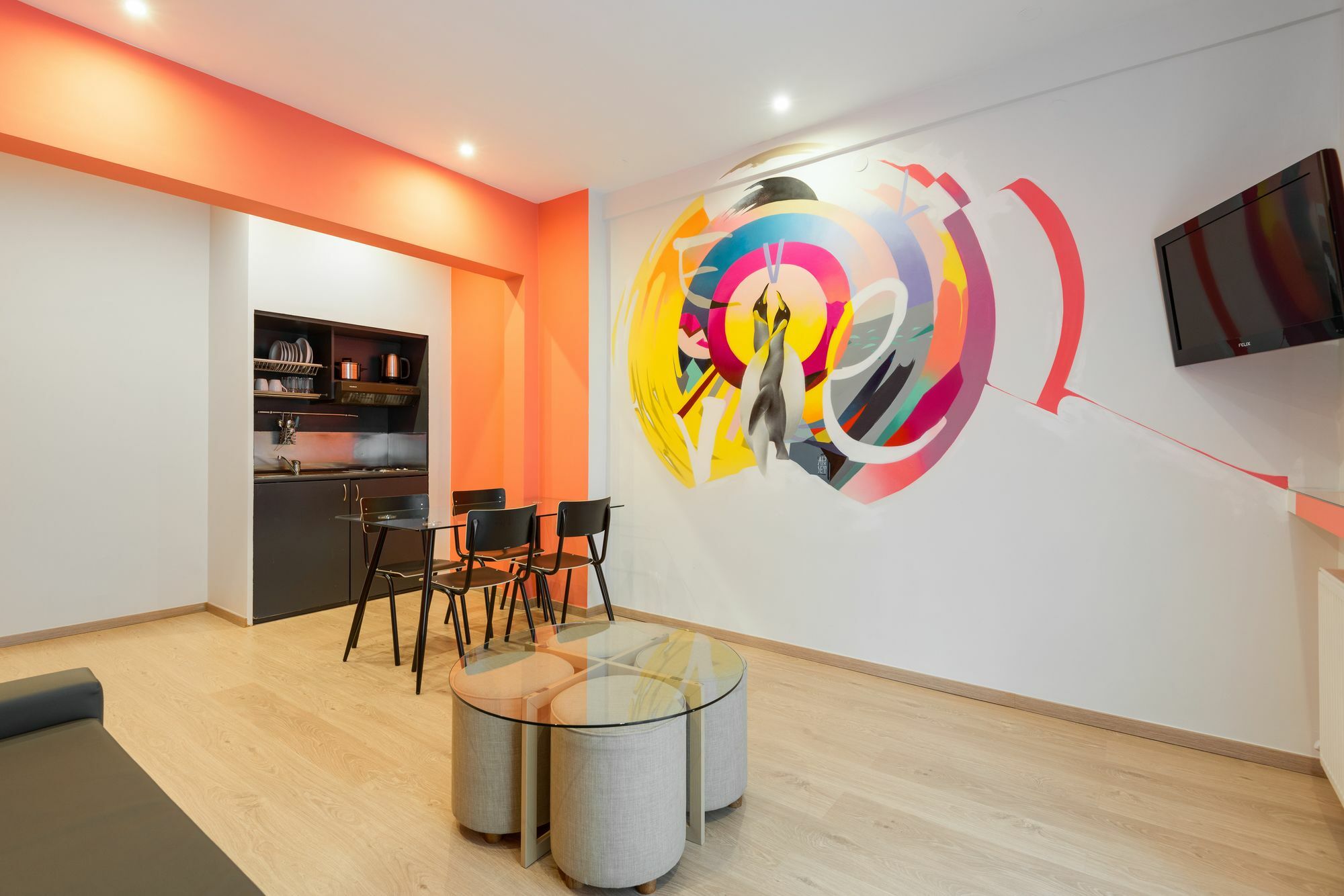 Daire Colors Living