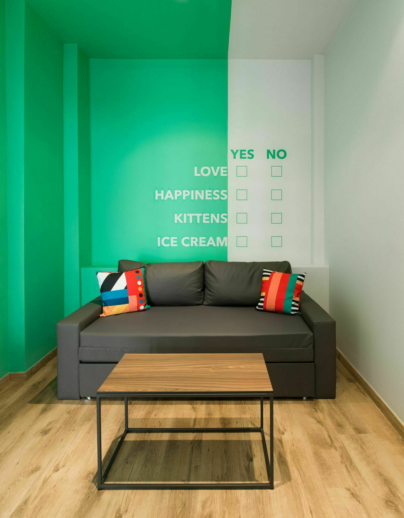 Colors Living Daire