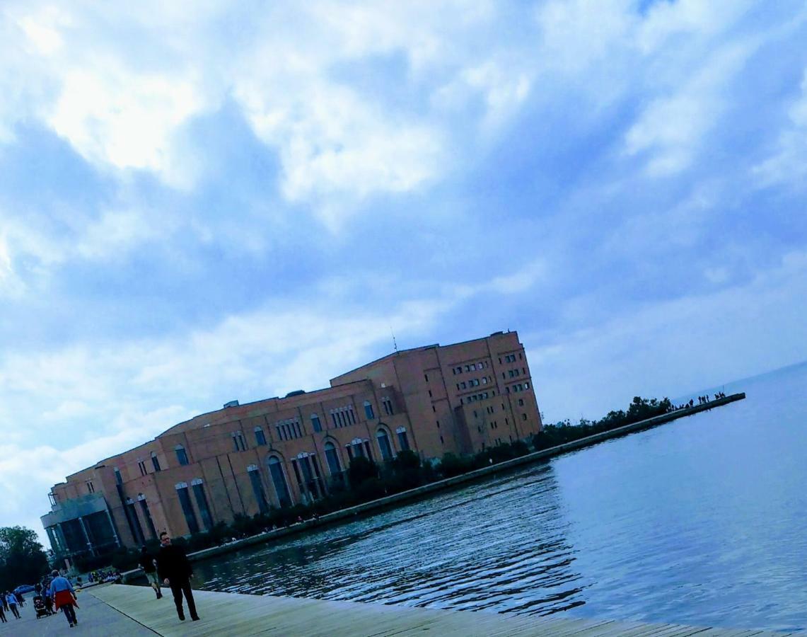 Apartment Center Apartment: Beachfront And Concert Hall Proximity