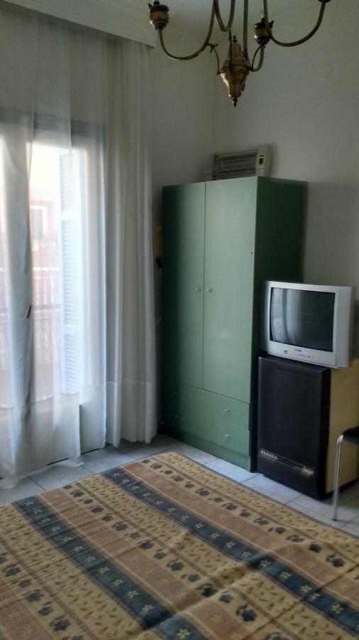 Center Apartment: Beachfront And Concert Hall Proximity * Thessaloniki