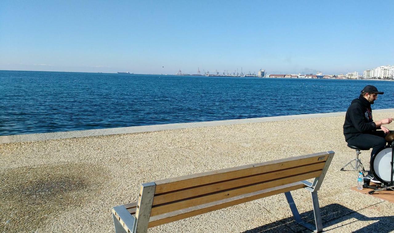 Center Apartment: Beachfront And Concert Hall Proximity Apartment *