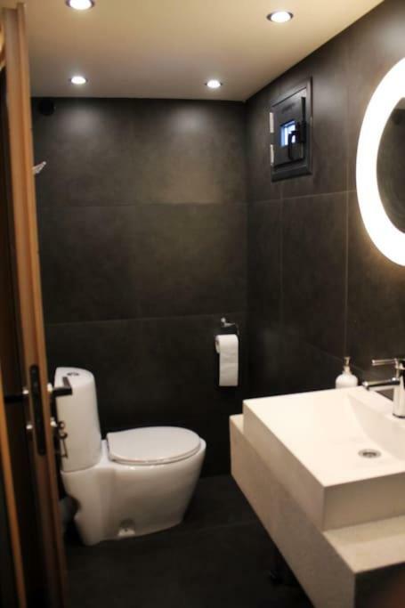 Guest house Stylish Seaview Rooftop *