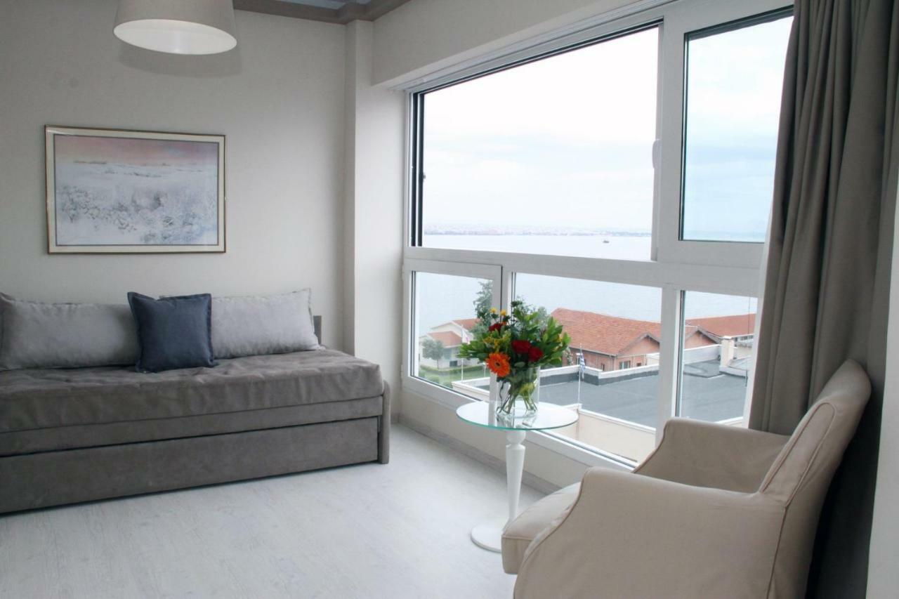 Waterfront Luxury Sea View *