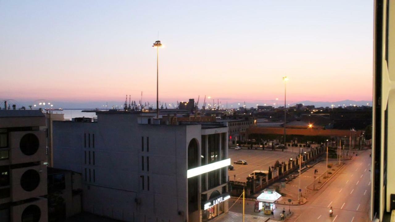 Waterfront Luxury Sea View Apartment *