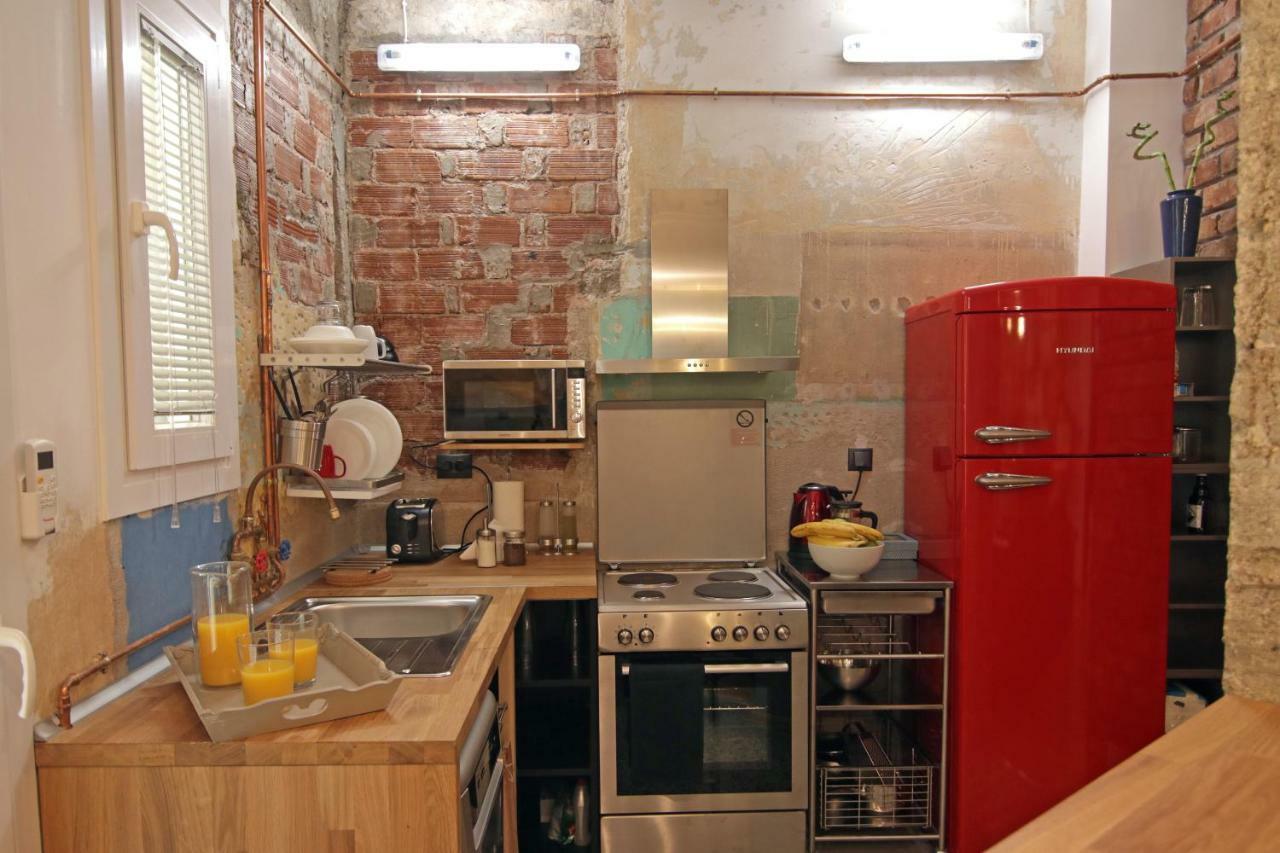 Apartment Kostas' Downtown Industrial Loft *