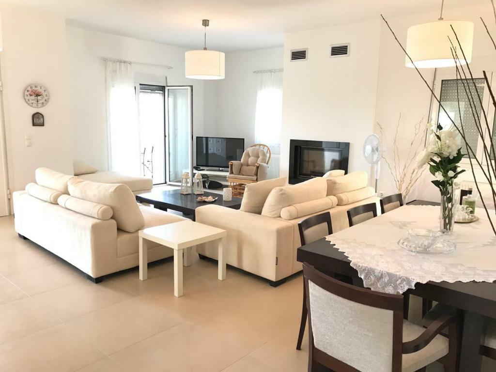 Korais Luxury 3br With Sea View