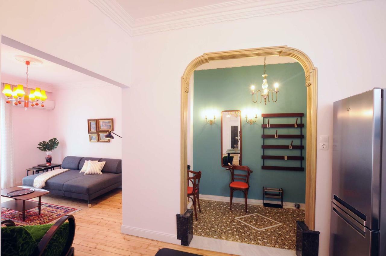 F & B Collection - Lux & Artdeco Apartment