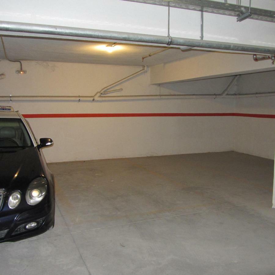 Appartement Deluxe Boutique , Jacuzzi, Private Parking, Fireplace