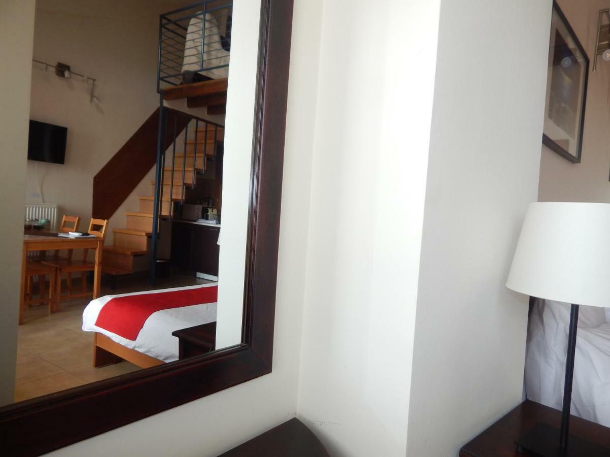 Kripis Studio Thessaloniki * Thessaloniki