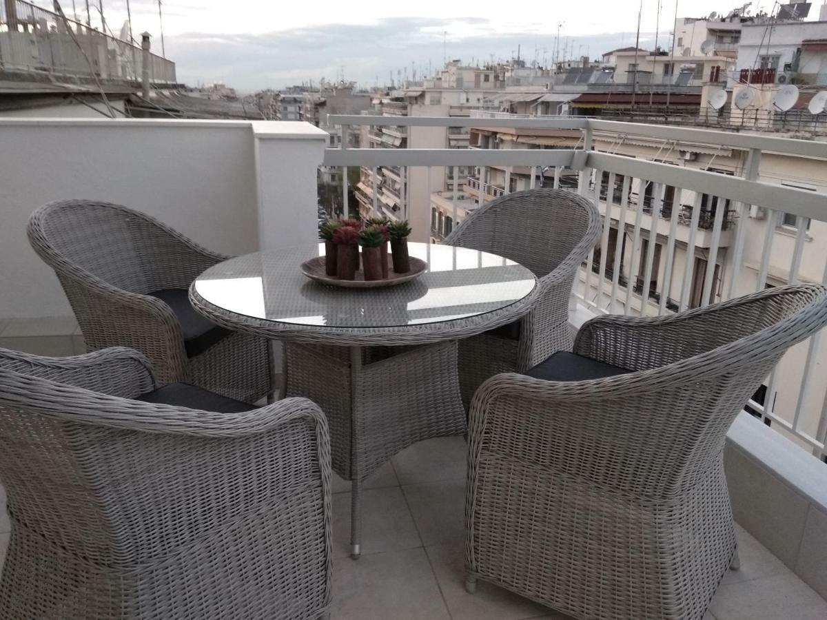 Apartment Cosmos N Armonia Apts. *