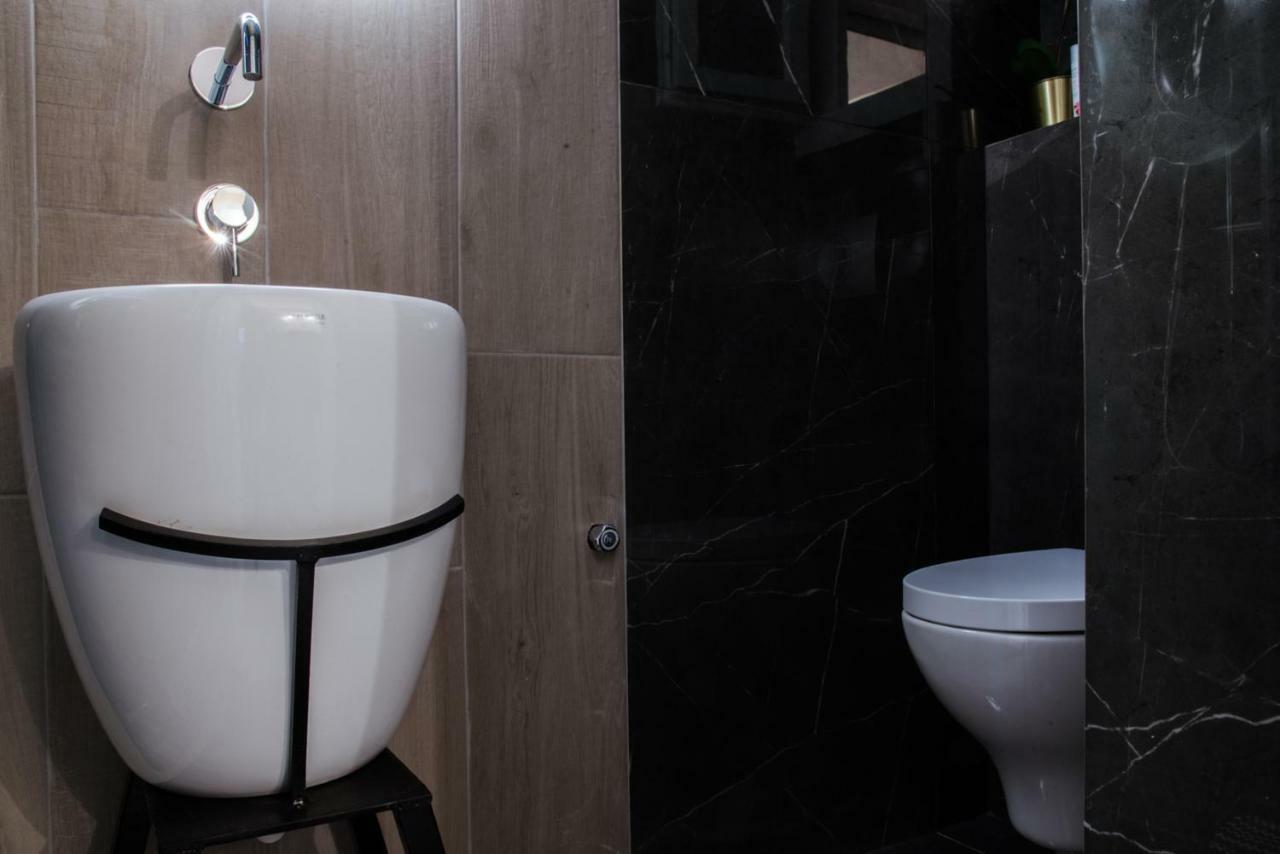Chung Cư 56 M² 2 Ngủ, 1 Tắm Riêng ở Trung Tâm Thành Phố Thessaloníki