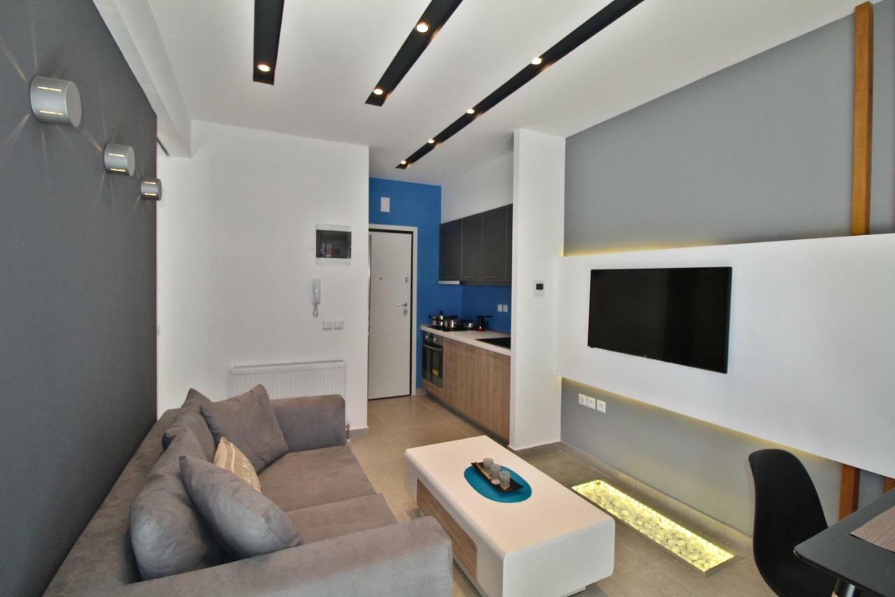 Blue Group Mesitiki Apartment