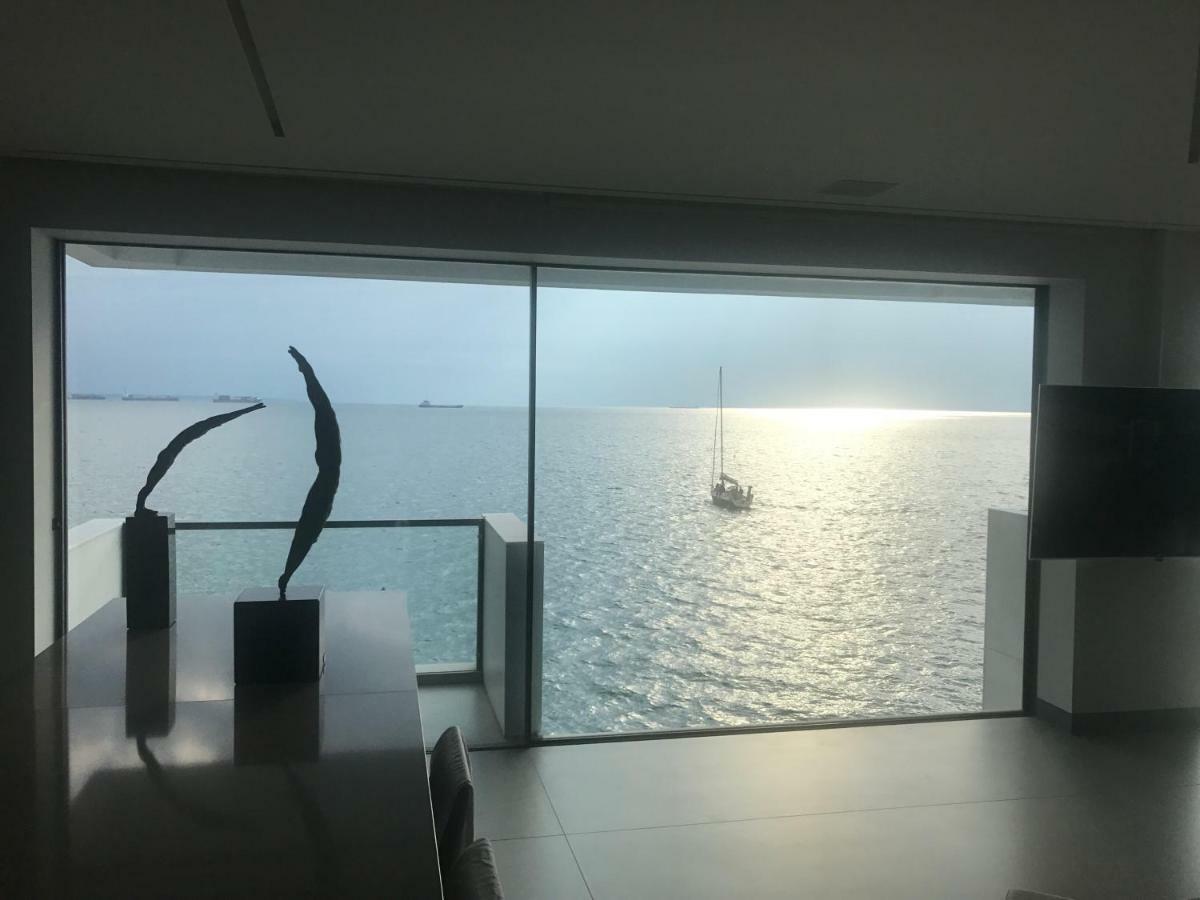 Infinity Sea View Apartamento *