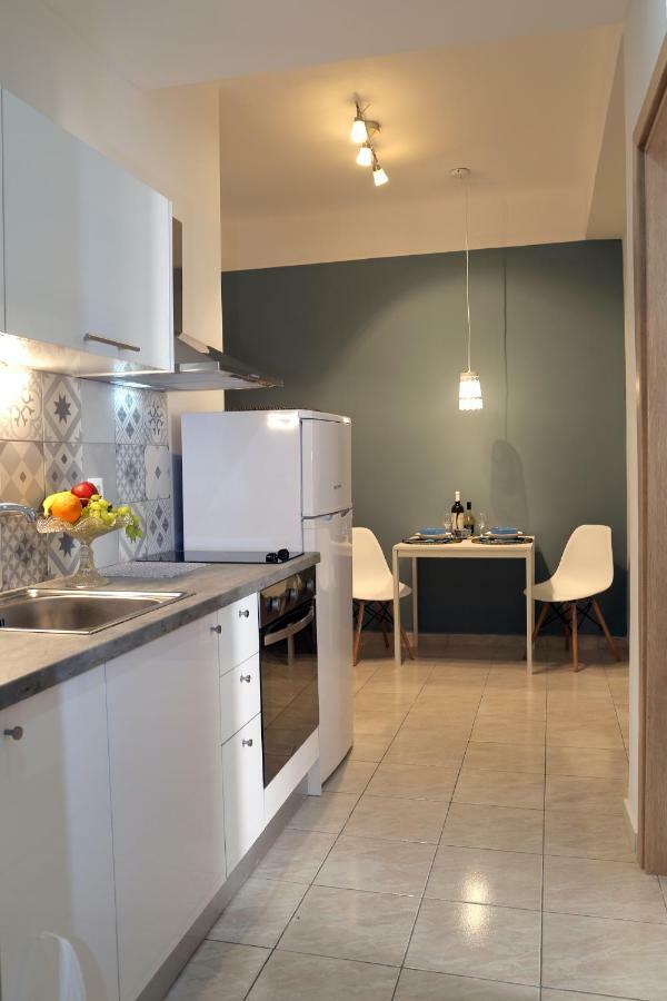 Apartment Stylish Modern Apartment, Nilie Hospitality Mgmt *