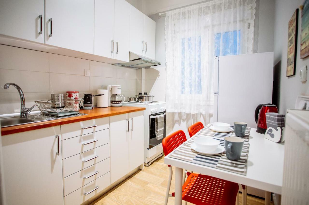 Luxurious & Modern | Walk Everywhere | 5★ Amenities