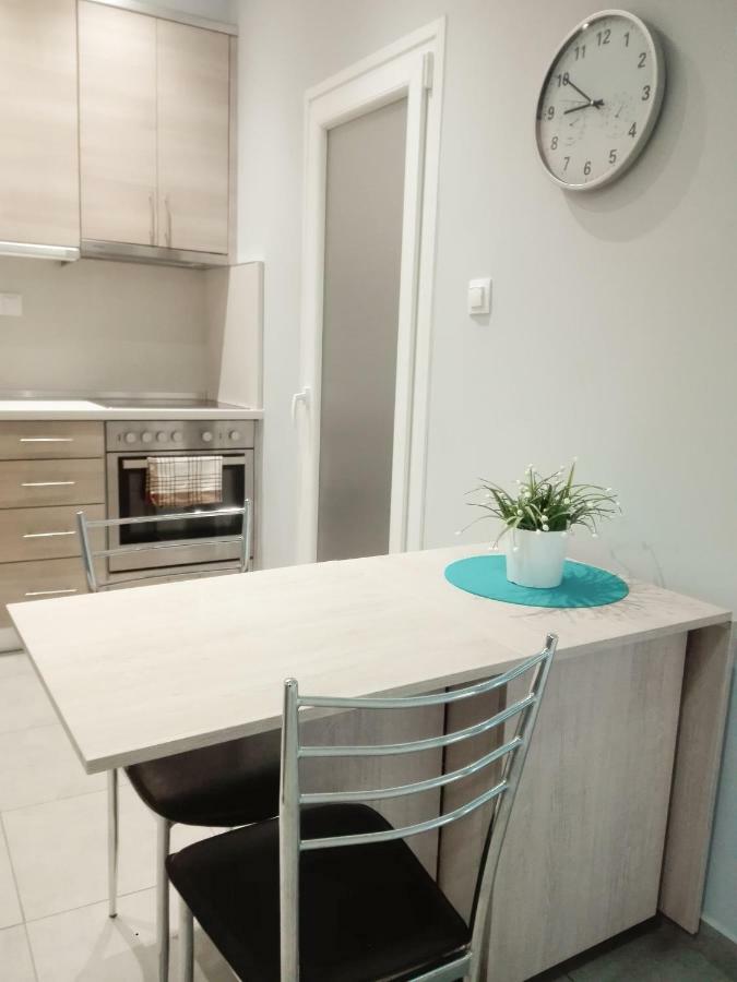 Luxury At Navarino Square *