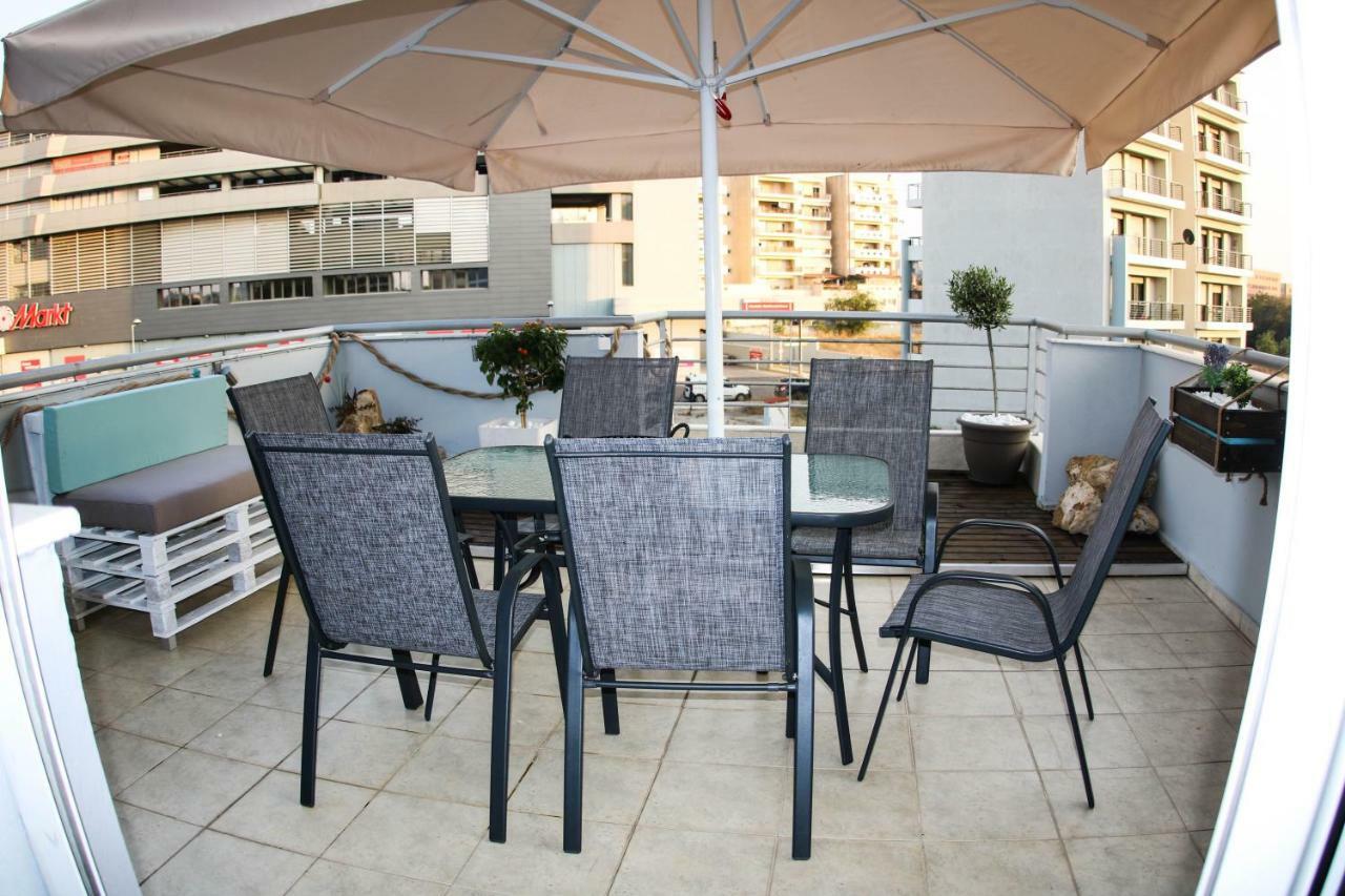 Apartment Port View