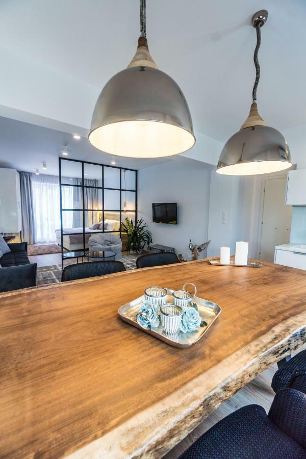 Apartment Glossy *