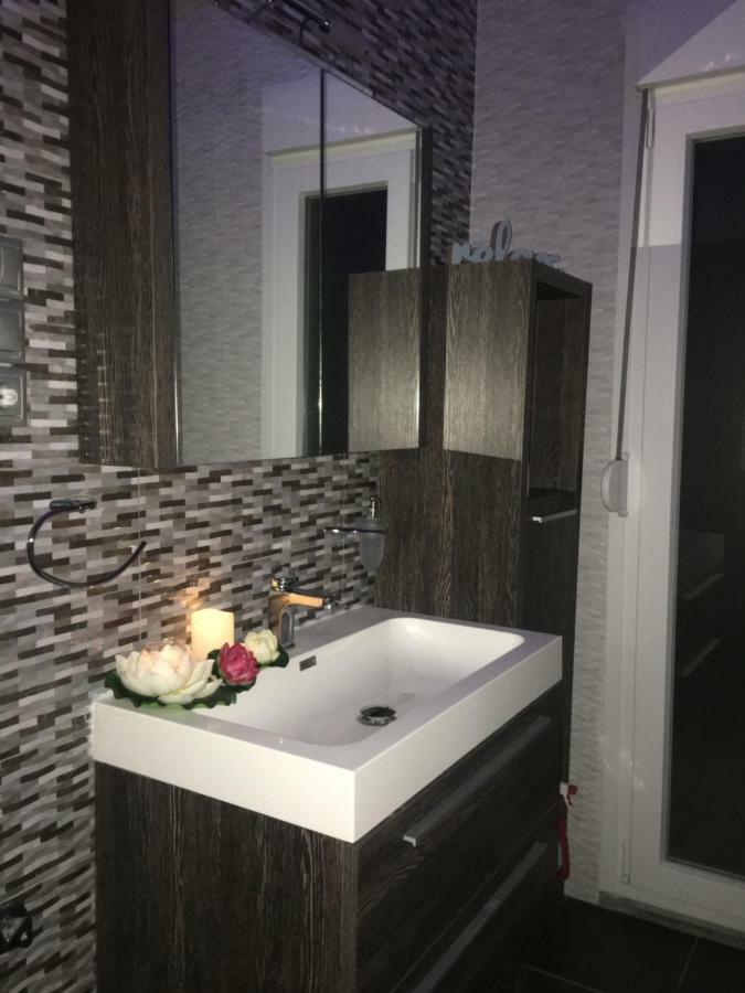 Apartment Sonias Central Jacuzzi Apartment,100mbps