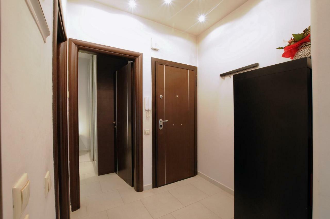 Apartment F & B Collection - For 3
