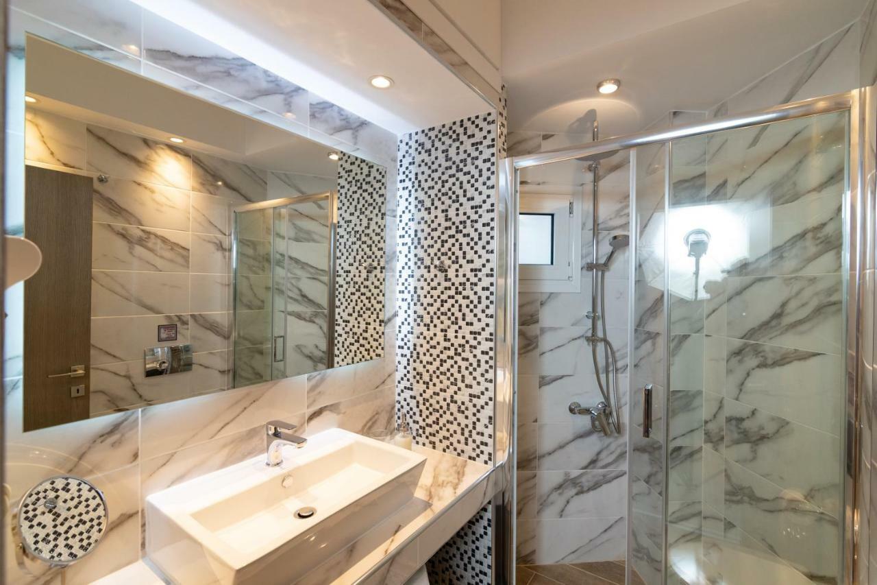 F & B Collection - Seaview Minilux