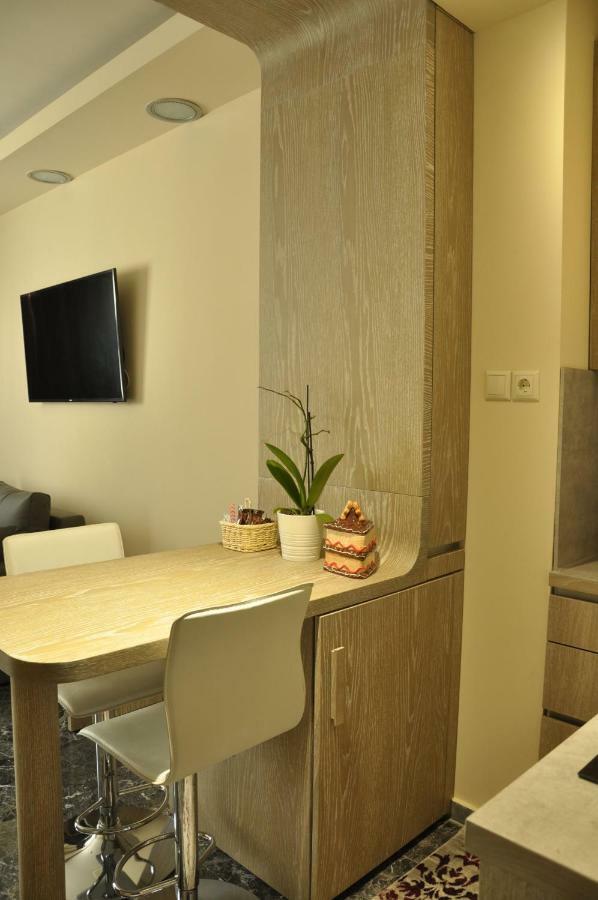 Agias Sofias Street Luxurious Apartamento Tessalónica
