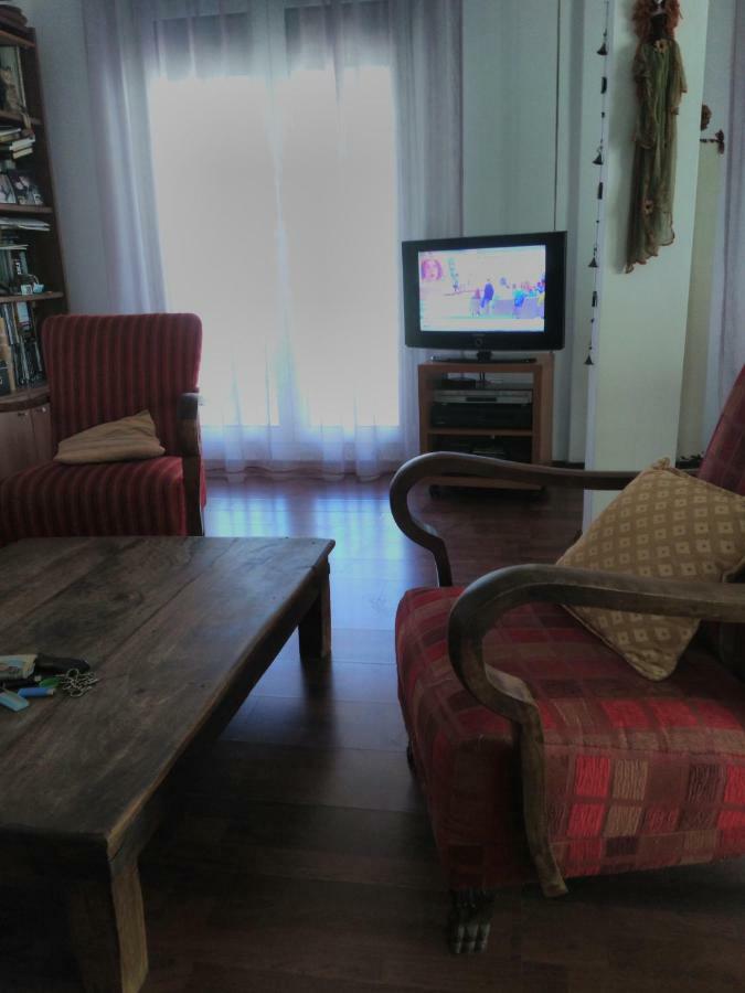 Cozy Penthouse Next To Metro Station Appartement Thessaloniki