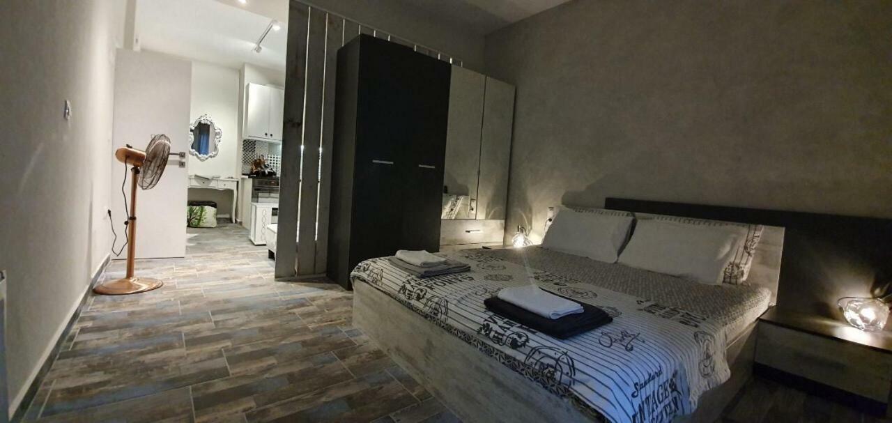 Vivian House Apartment