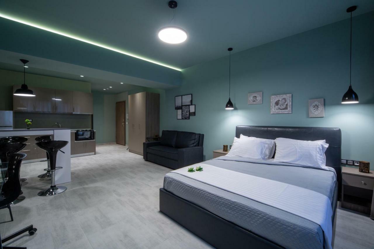 Angel Deluxe Apartments&suites *