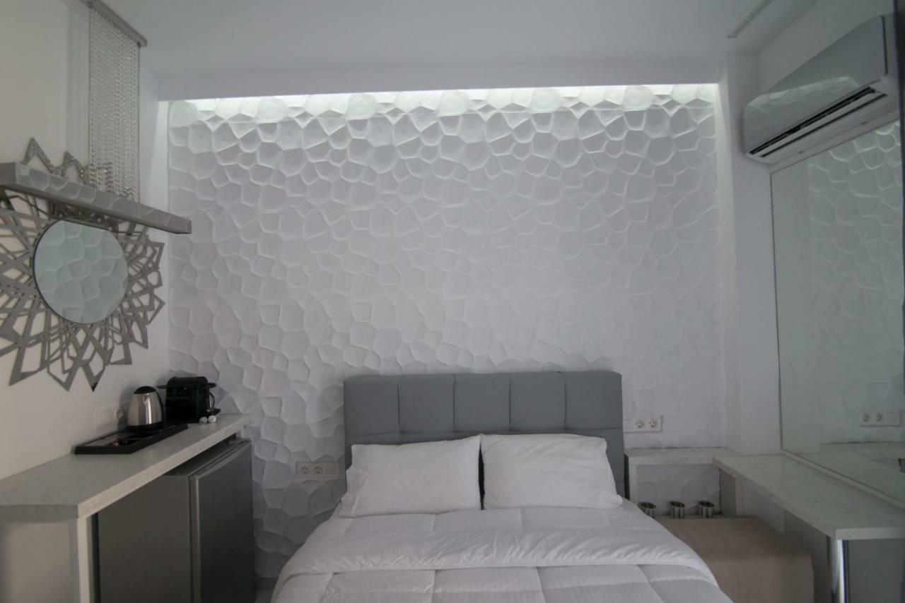 Petite Palace Aristotelous 3 *